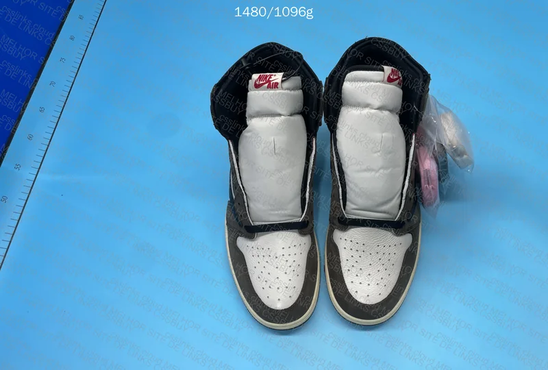 JORDAN 1 HIGH X TRAVIS REVERSE MOCHA