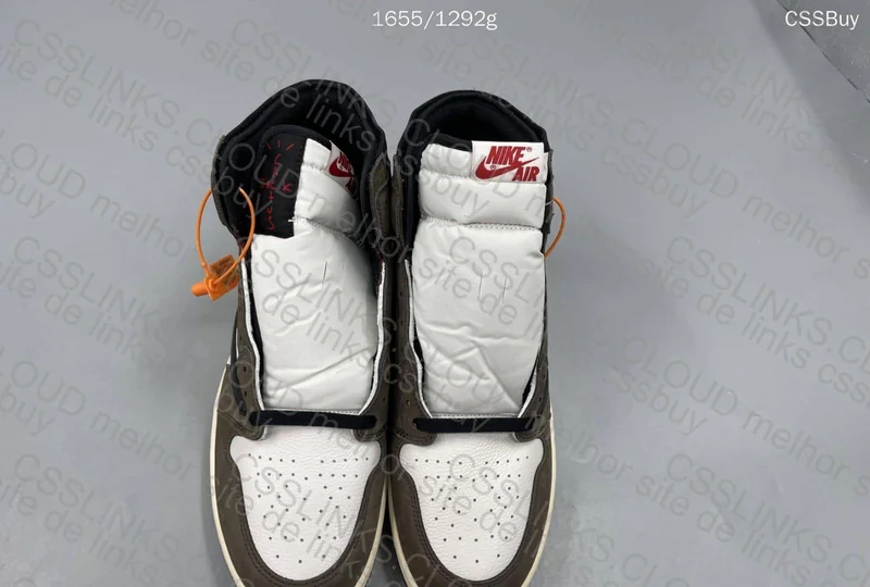 Jordan 1 High x Travis Scott (Brown) - GL? 2