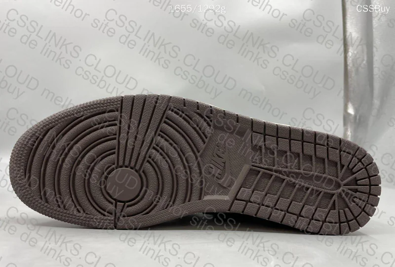 Jordan 1 High x Travis Scott (Brown) - GL? 7