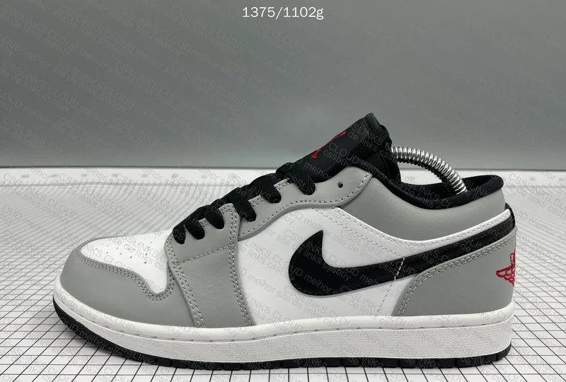 Jordan 1 Light Smoke Grey 7