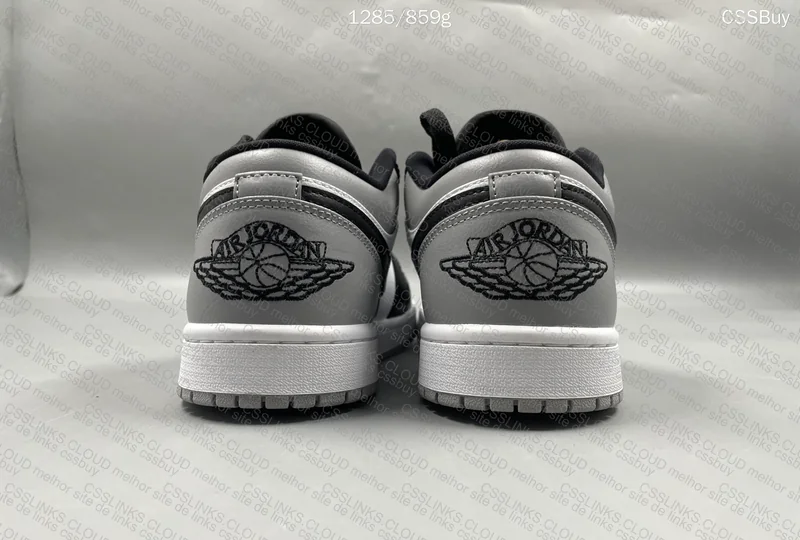 JORDAN 1 LOW 4