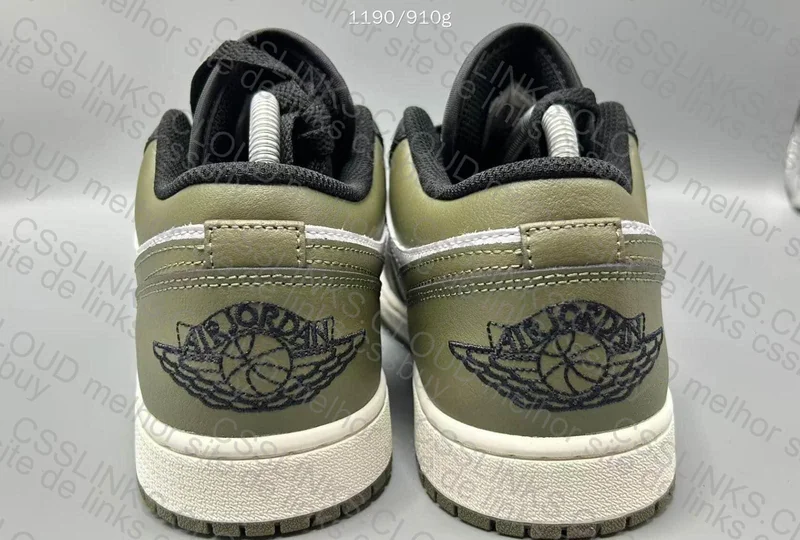JORDAN 1 LOW 8