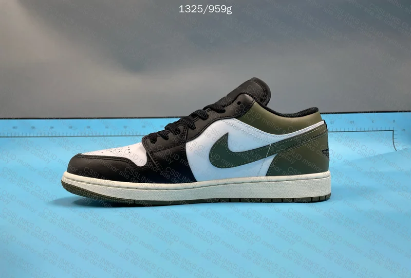 Jordan 1 low 4