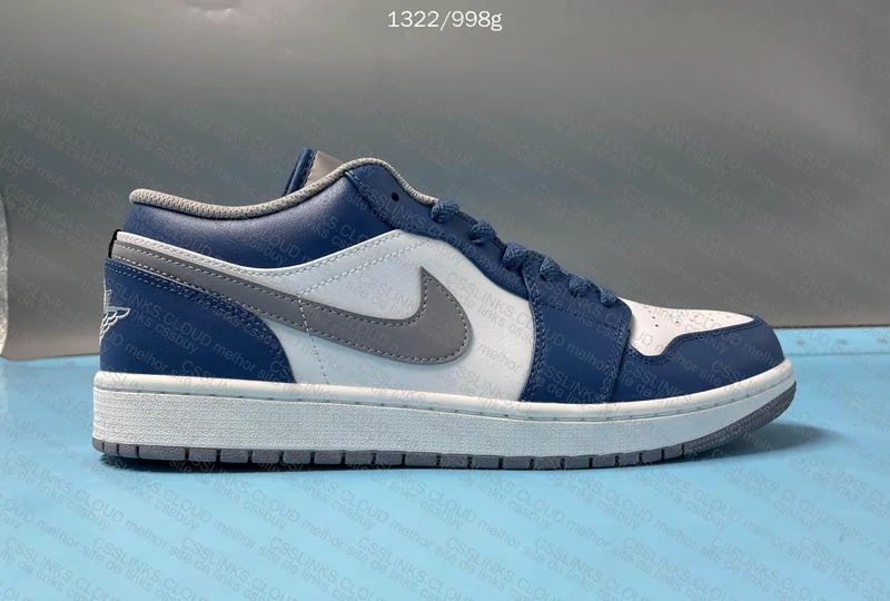 JORDAN 1 LOW 8