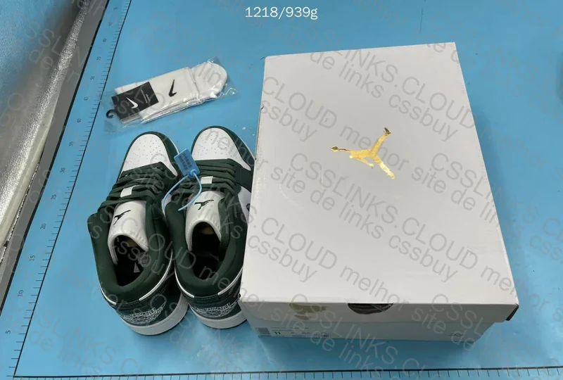 Jordan 1 Low