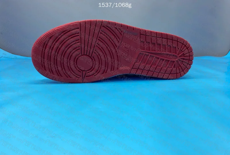 Jordan 1 Low