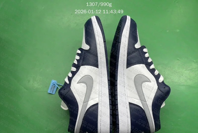Jordan 1 low 3