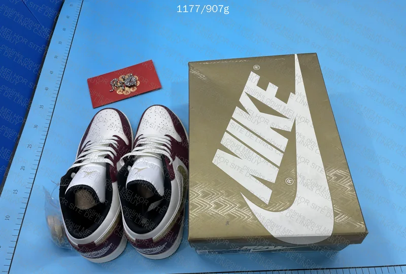 Jordan 1 Low Chinese New Year 4