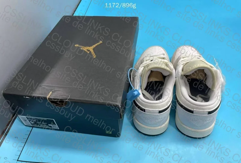 Jordan 1 Low Astrograbber 2