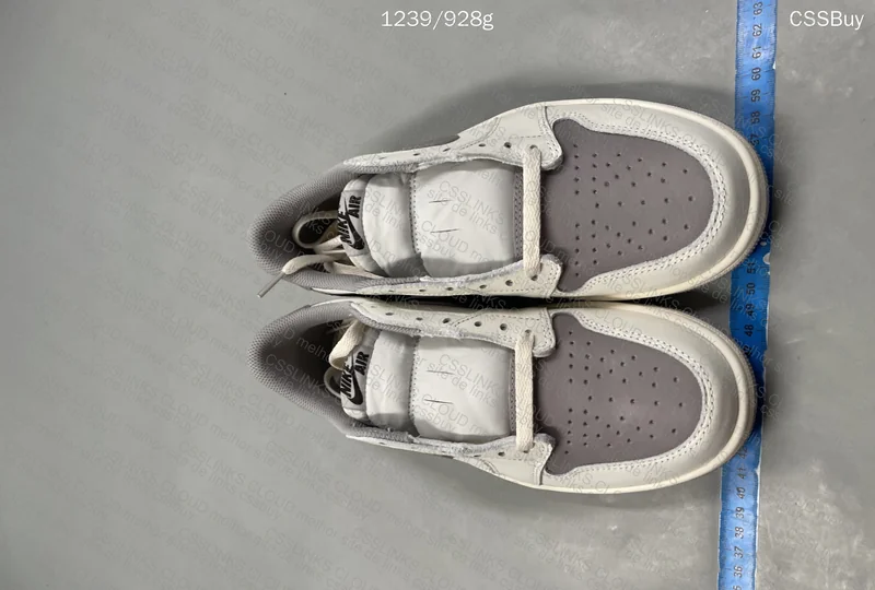 Jordan 1 Low atmosphere Grey 2