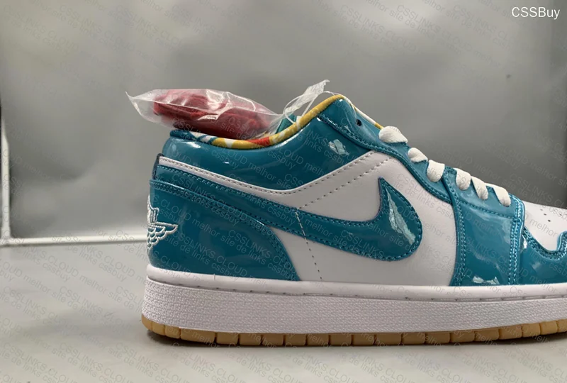 Jordan 1 Low Barcelona 3