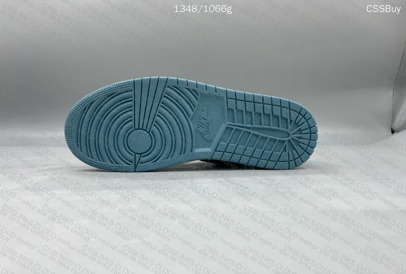 Jordan 1 Low Batch DT 3