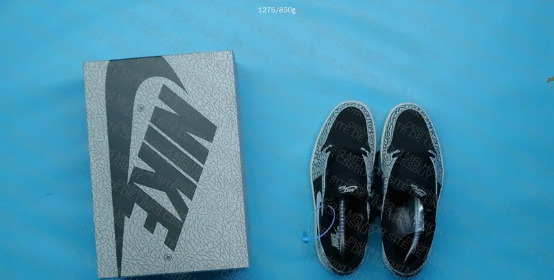 Jordan 1 low black cement blind box 3