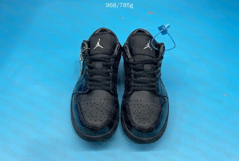Jordan 1 Low Black Croc 4
