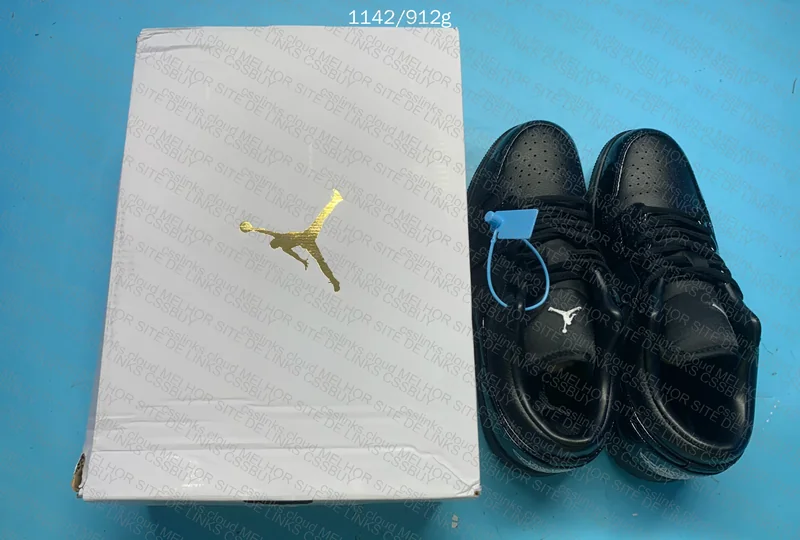 Jordan 1 Low Black Croc