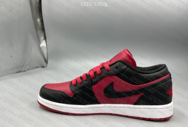 Jordan 1 Low Black Gym Red 2