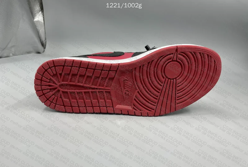 Jordan 1 Low Black Gym Red 8