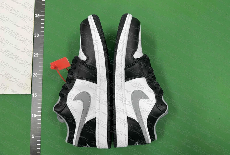 Jordan 1 Low Black Medium Grey 2