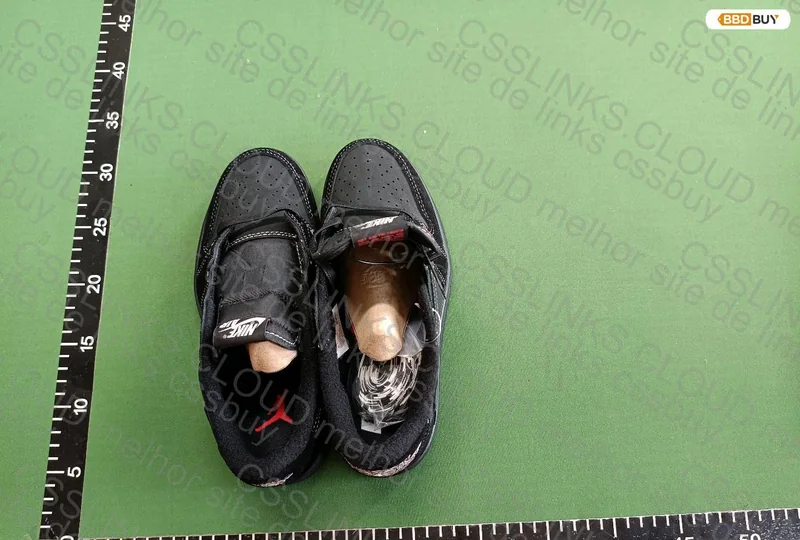 Jordan 1 Low Black Phantom 4