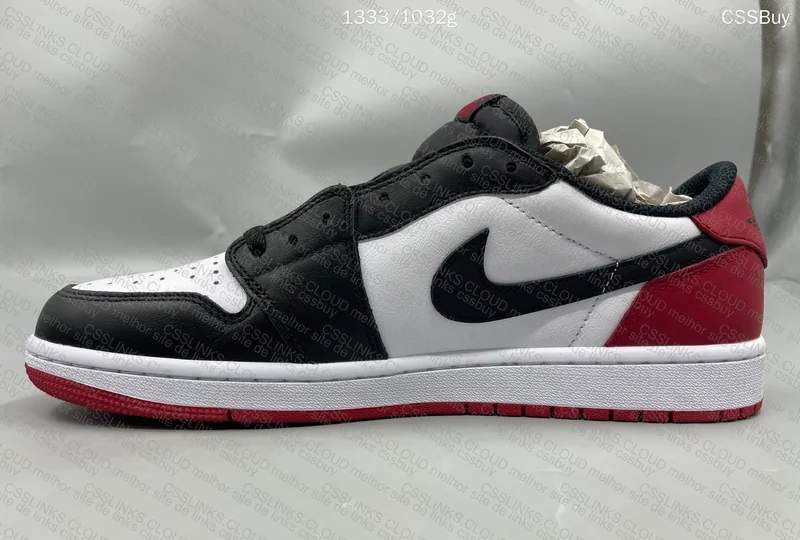 Jordan 1 Low Black Toe 3