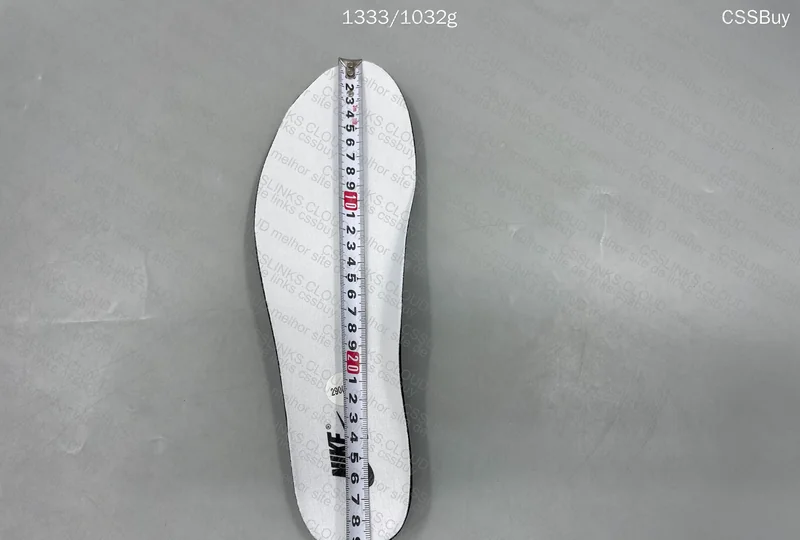 Jordan 1 Low Black Toe 7