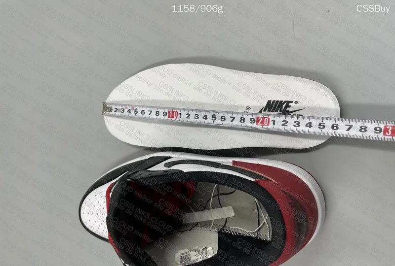 Jordan 1 low - Black Toe