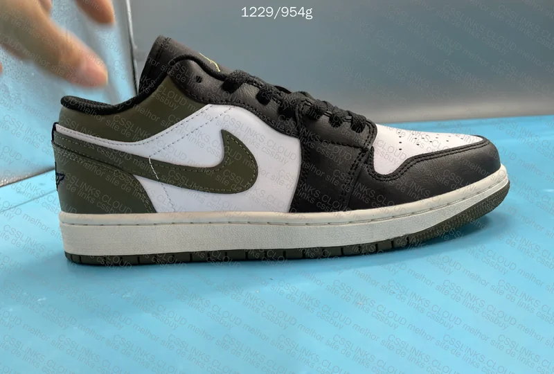 Jordan 1 Low Black Toe Medium Olive