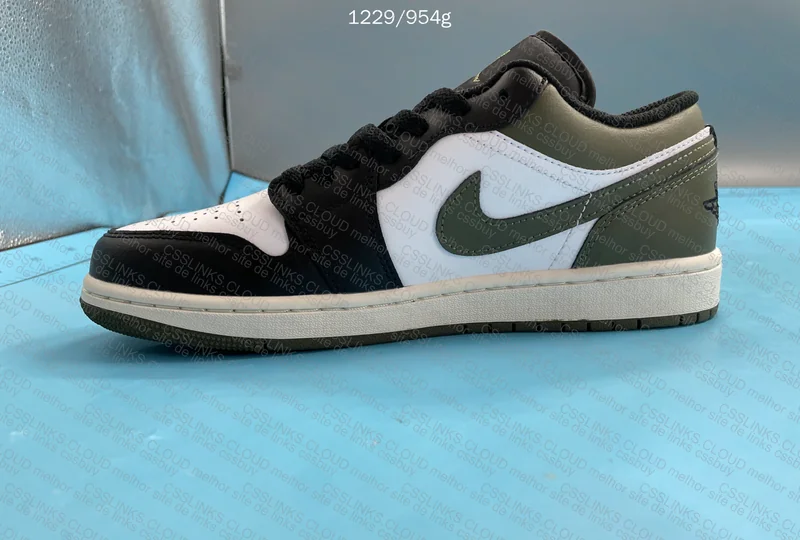 Jordan 1 Low Black Toe Medium Olive 10