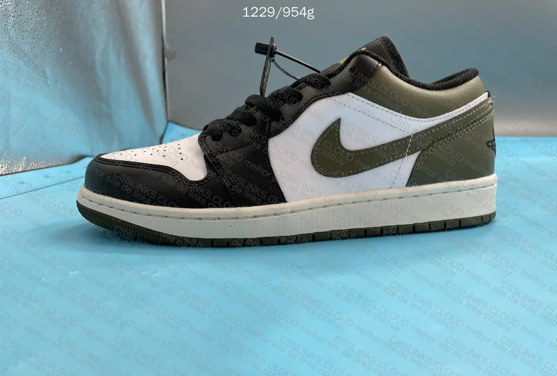Jordan 1 Low Black Toe Medium Olive 9