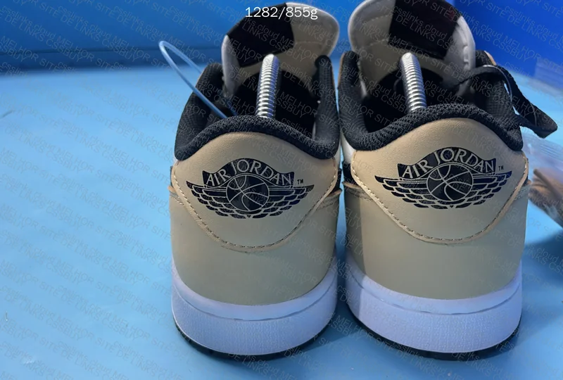 Jordan 1 low - blind box 2
