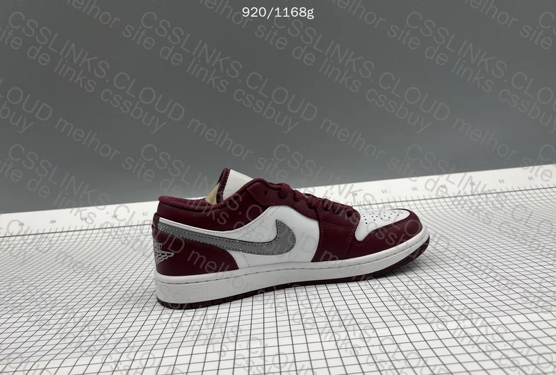 Jordan 1 Low Bordeaux 2