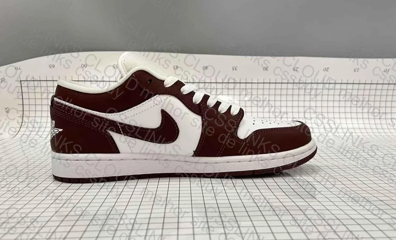 Jordan 1 Low Bronze Eclipse 9