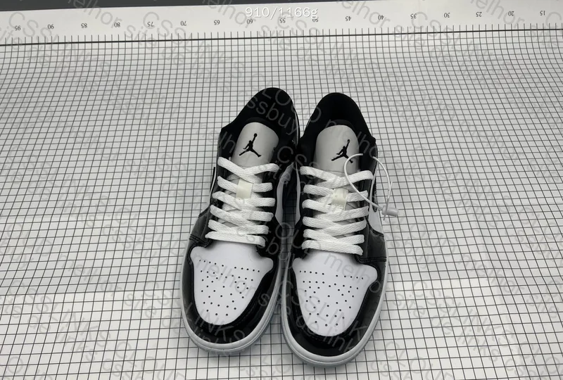 Jordan 1 Low Concord