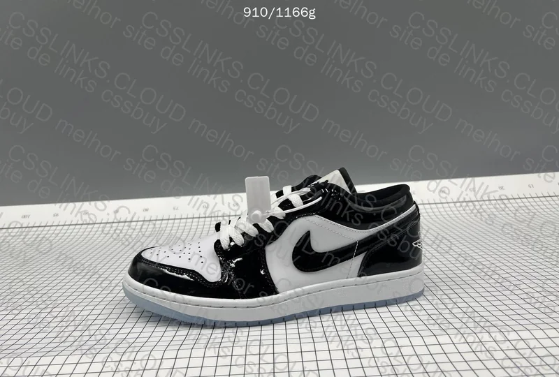 Jordan 1 Low Concord 4