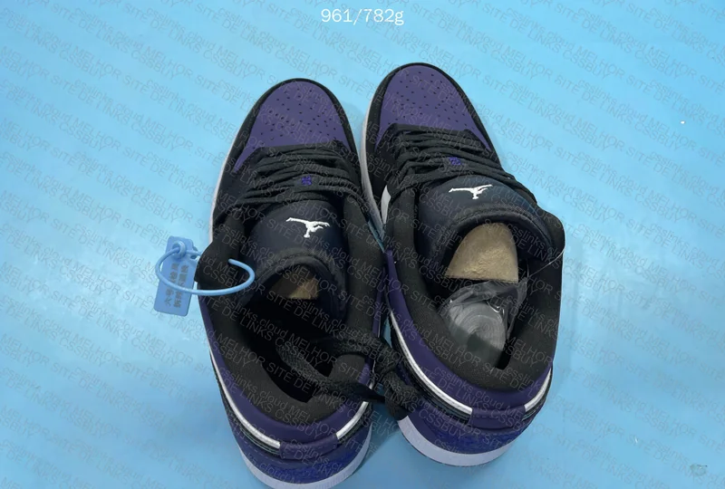 Jordan 1 Low Court Purple 2