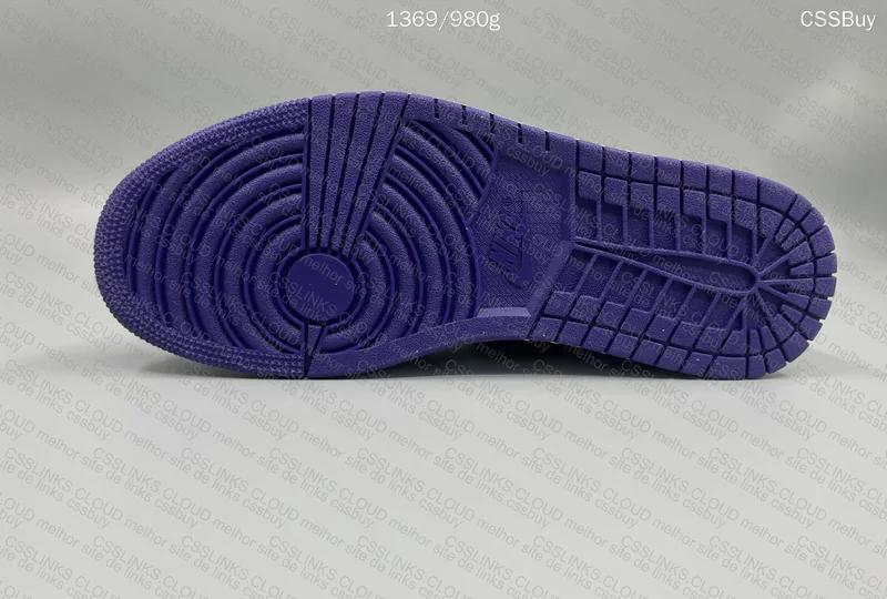 Jordan 1 low Court Purple 2019 4
