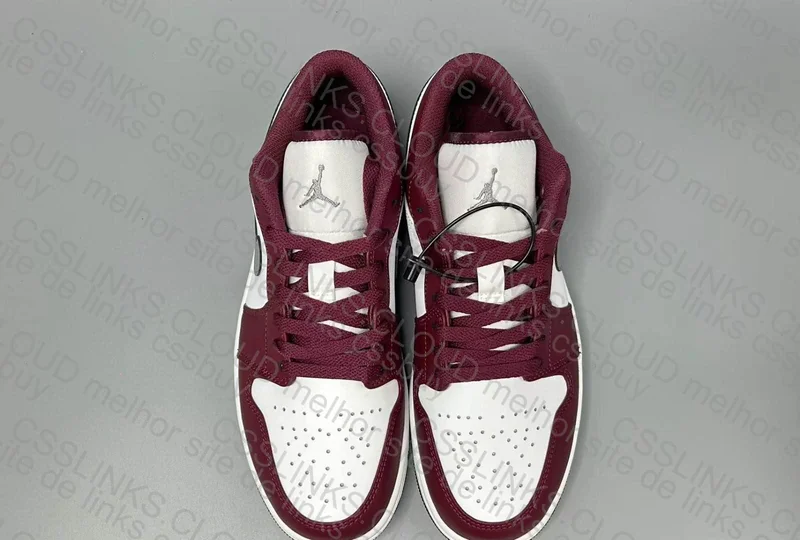 Jordan 1 Low OVO