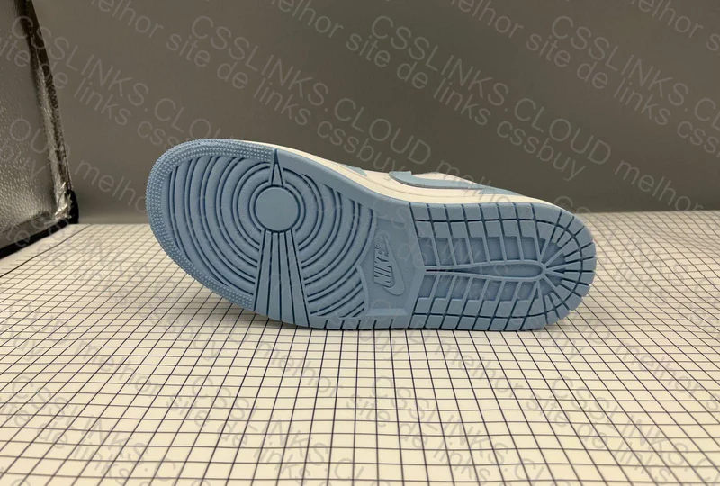 Jordan 1 Low DT 190y 7