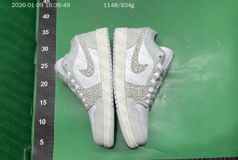 Jordan 1 Low Elephant Print 2