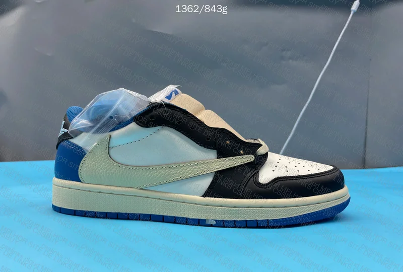 Jordan 1 Low Fragment