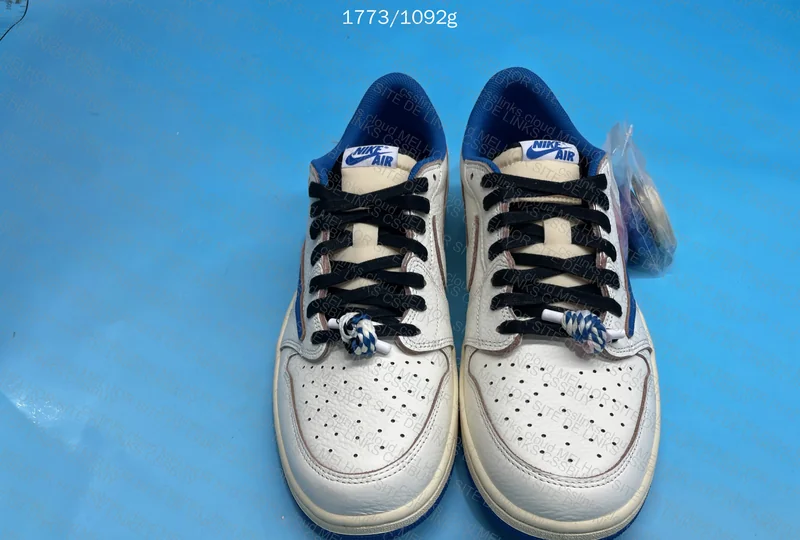Jordan 1 low fragment Travis Scott
