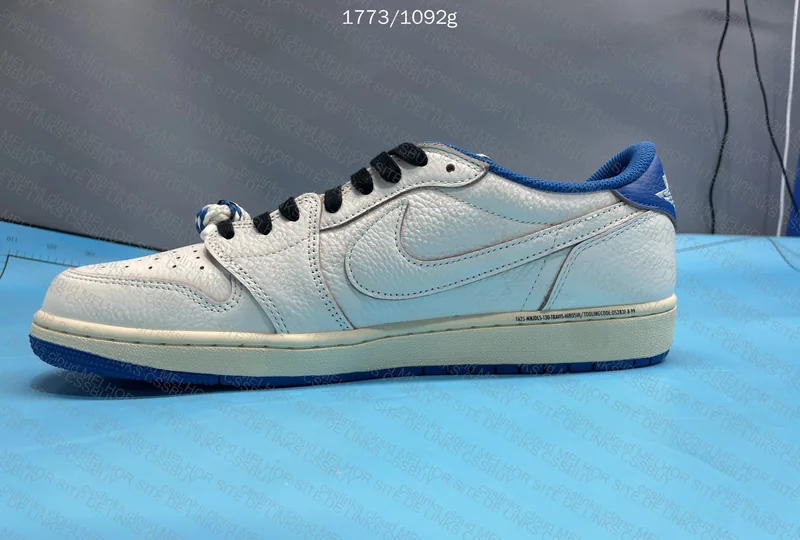 Jordan 1 low fragment Travis Scott 5