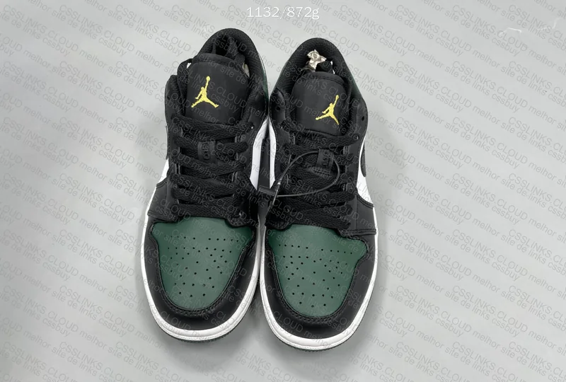 Jordan 1 Low Green Toe