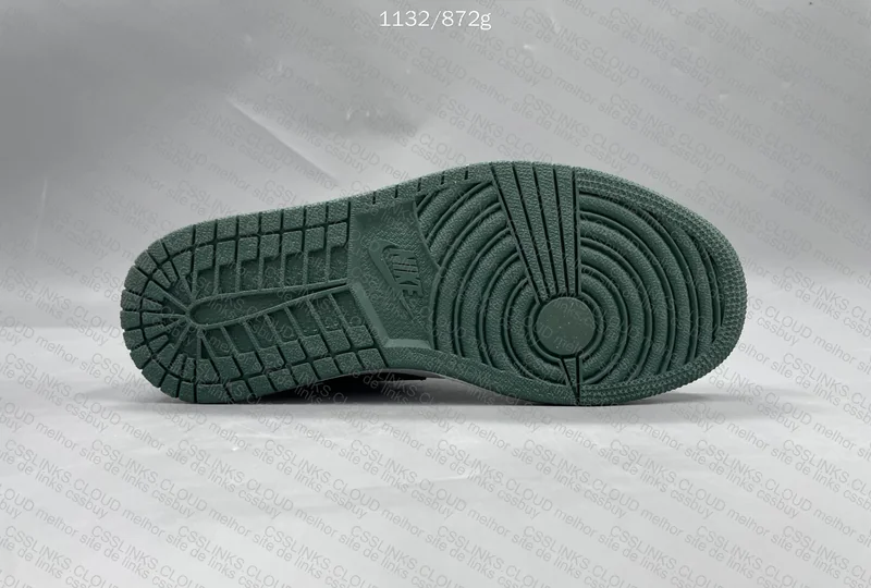 Jordan 1 Low Green Toe 9