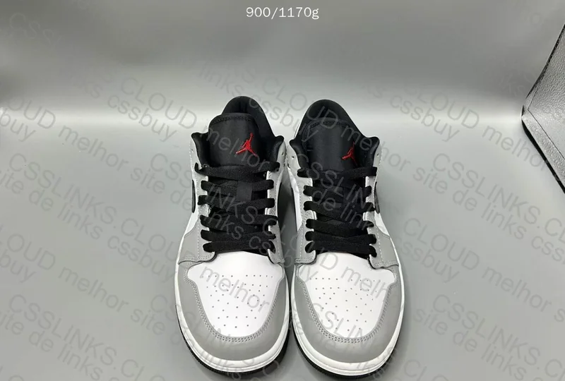 Jordan 1 Low Grey Smoke 7