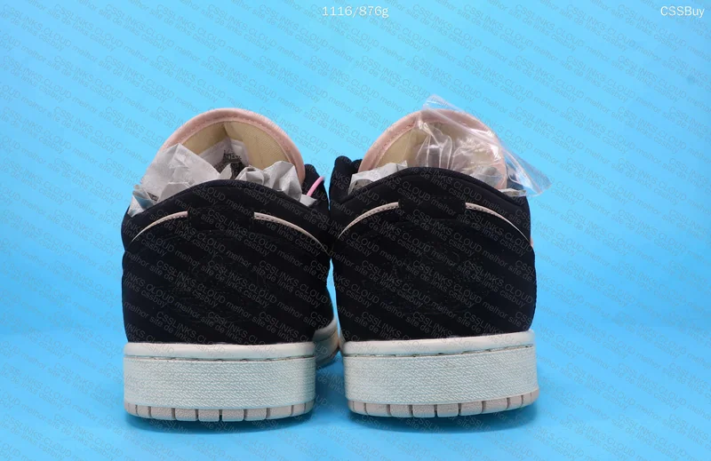 Jordan 1 Low Guava Ice 3