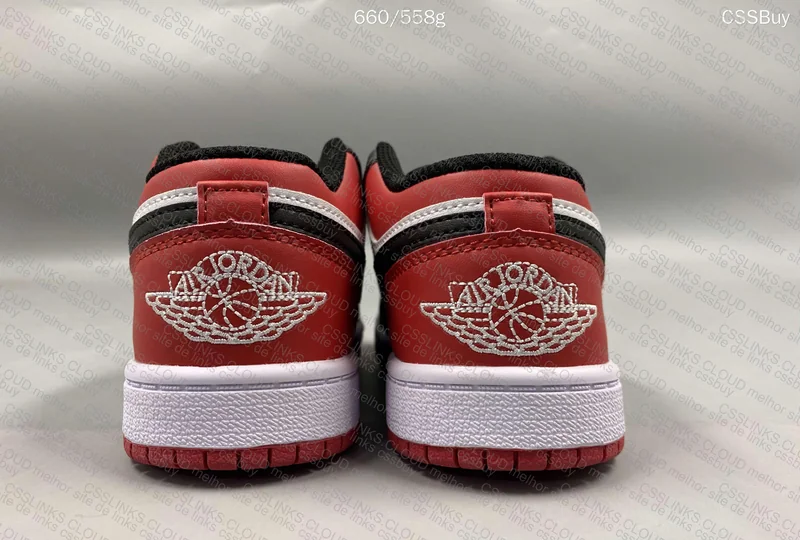 Jordan 1 Low Kids 4