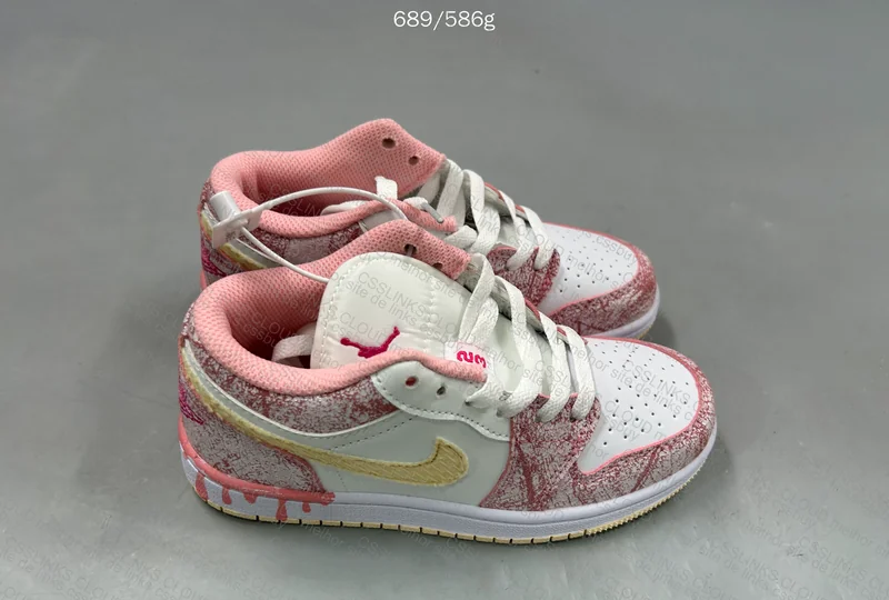 Jordan 1 Low Kids 31.5BR 3