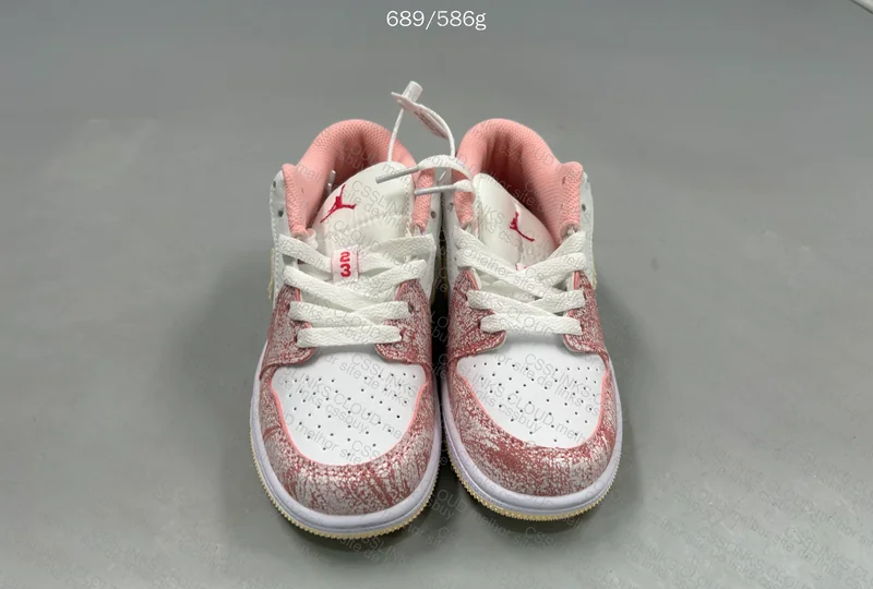 Jordan 1 Low Kids 31.5BR 4