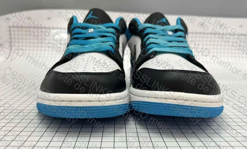Jordan 1 Low Laser Blue 4